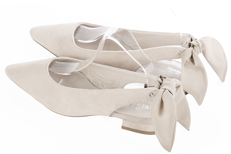 Off white women's slingback shoes. Pointed toe. Flat block heels. Rear view - Florence KOOIJMAN